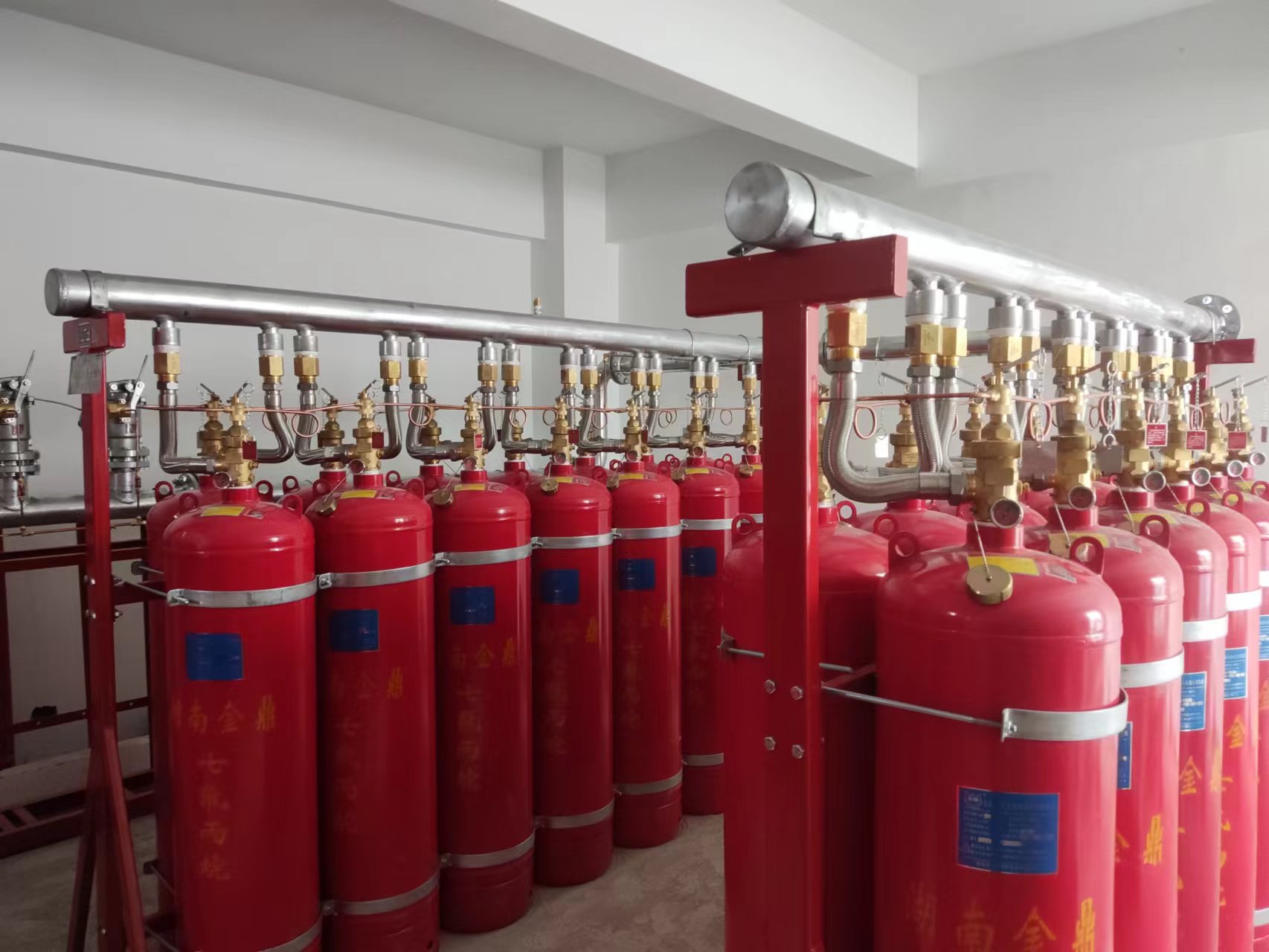 65年氣體滅火廠家告訴你，七氟丙烷誤噴怎么辦？